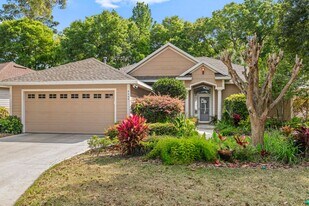 8409 SW 8th Pl in Gainesville, FL - Building Photo