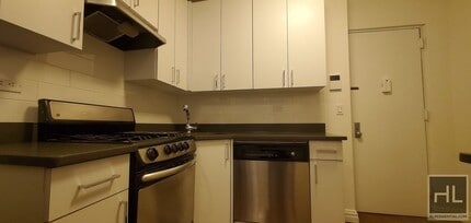 NO FEE One Bed in Little Italy! Won't Stay in New York, NY - Foto de edificio - Building Photo