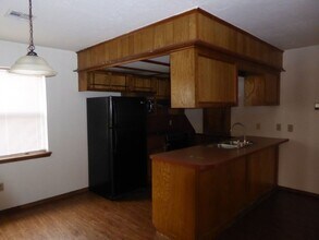 4008 NW Ozmun Ave in Lawton, OK - Foto de edificio - Building Photo