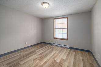 The Rockdale Apartments in Boardman, OH - Building Photo - Interior Photo