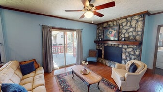 1282 Trahlyta Terrace