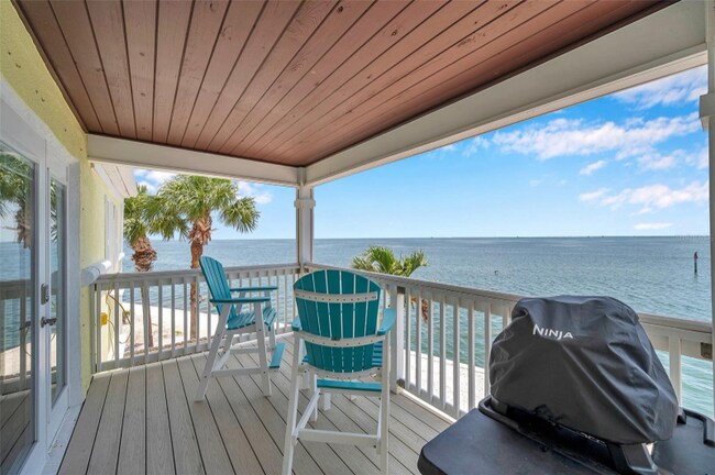 5260 Coquina Key Dr SE, Unit c in St. Petersburg, FL - Foto de edificio - Building Photo