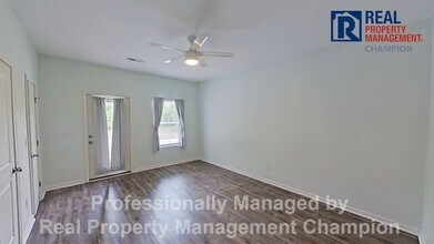 709 Elton Ave in Carolina Beach, NC - Building Photo - Building Photo