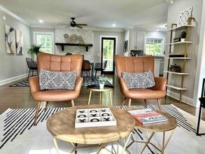 215 Jayne Ellen Way in Alpharetta, GA - Building Photo - Building Photo