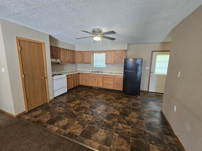 property at 300 W Ford St