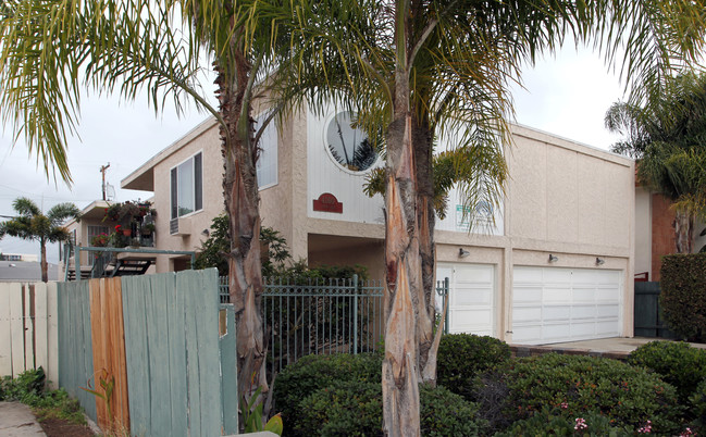 4160 44th St in San Diego, CA - Foto de edificio - Building Photo