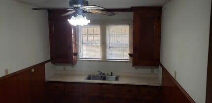 36 Roberts St in Woonsocket, RI - Foto de edificio - Building Photo