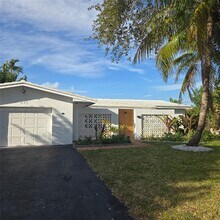 421 SW 18th St in Pompano Beach, FL - Building Photo - Building Photo