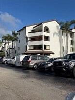 9140 SW 123rd Ct in Miami, FL - Building Photo