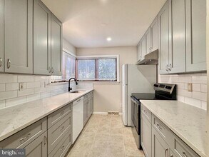 4800 Sugar Plum Ct in Wilmington, DE - Building Photo - Building Photo