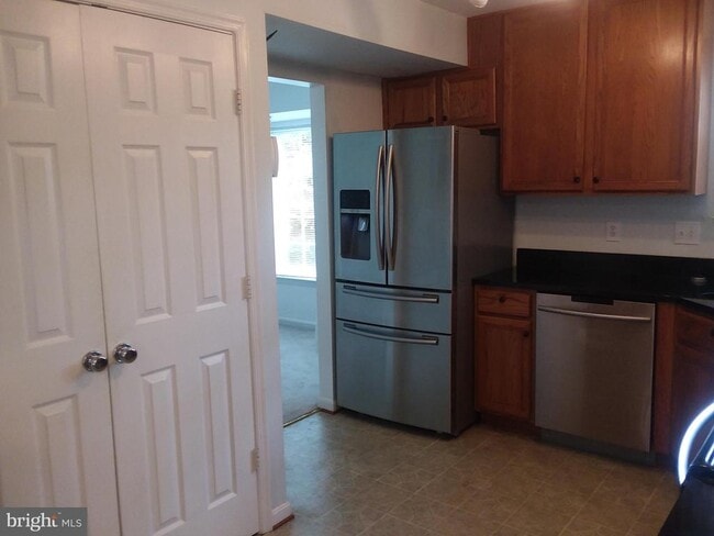 13717 Gullivers Trail in Bowie, MD - Building Photo - Building Photo