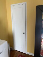 1880 Coral Gate Dr in Miami, FL - Foto de edificio - Building Photo