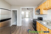 624 N Streeper St photo'