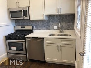 856 Ponce De Leon Ave NE-Unit -2 in Atlanta, GA - Foto de edificio - Building Photo