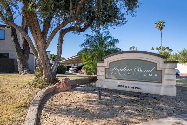Shadow Bend Condominiums in Scottsdale, AZ - Building Photo - Building Photo