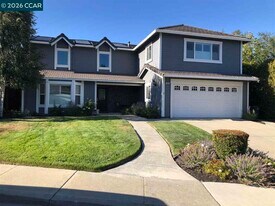 11620 Regio Ct in Dublin, CA - Building Photo