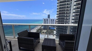 1830 S Ocean Dr, Unit 2204 in Hallandale Beach, FL - Building Photo - Building Photo