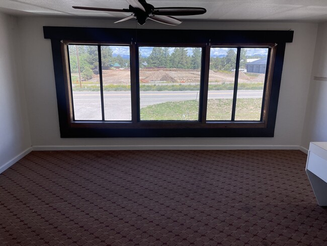property at 4760 W U.S. Hwy 160