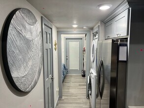 12922 Longstreet Rd in Willis, TX - Foto de edificio - Building Photo