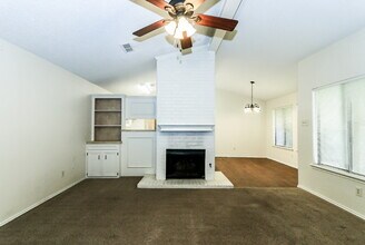 6802 Frankford Ave in Lubbock, TX - Building Photo - Building Photo