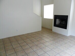 1133 E Elm St, Unit #2 - 5 Bed in Tucson, AZ - Building Photo - Building Photo