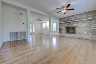 1508 Grayford Dr in Austin, TX - Building Photo - Building Photo