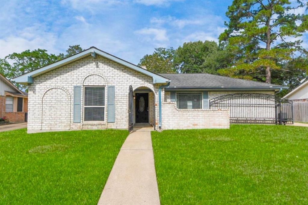 23223 Canyon Lake Dr in Spring, TX - Building Photo