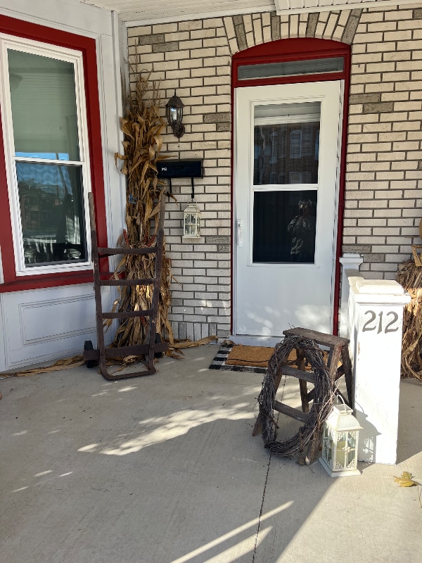 property at 212 E Middle St