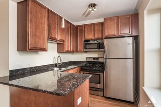 3709 N Kenneth Ave in Chicago, IL - Building Photo - Building Photo