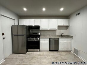 20 Hubbard Ave, Unit 1 in Cambridge, MA - Building Photo - Building Photo