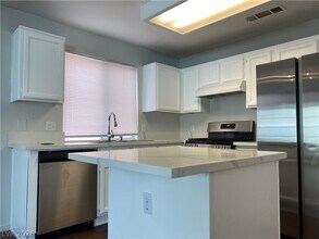 1904 Cedar Bluffs Way in Las Vegas, NV - Building Photo - Building Photo