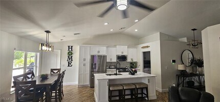 2707 Northwest 28th Ave in Cape Coral, FL - Building Photo - Building Photo