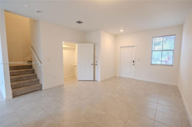 12587 NW 23rd Pl in Miami, FL - Building Photo - Building Photo