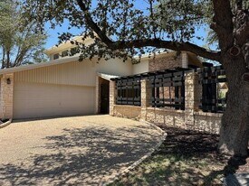 106 Quail Run in Odessa, TX - Building Photo