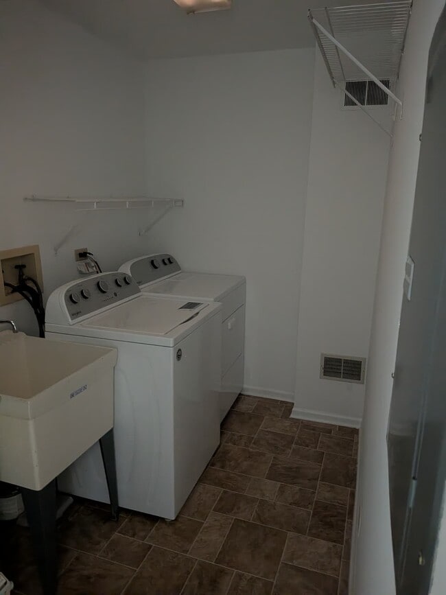 property at 5S455 Scots Dr