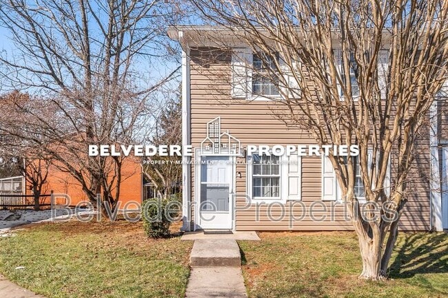 5735 Bramblegate Rd in Greensboro, NC - Building Photo - Building Photo