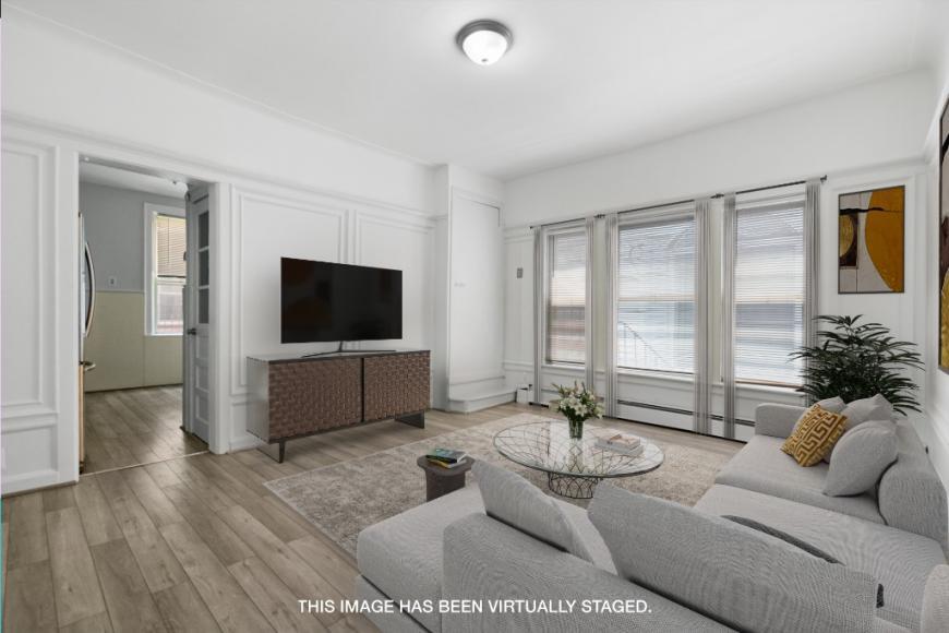 130R West End Ave in Brooklyn, NY - Building Photo