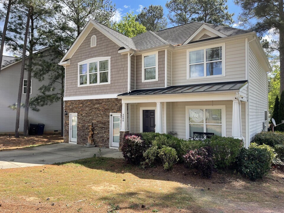 2600 Taton Ct in Sanford, NC - Building Photo