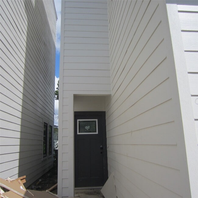 property at 2419 Rosewood St