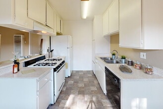 Walnut Heights in Walnut, CA - Building Photo - Building Photo