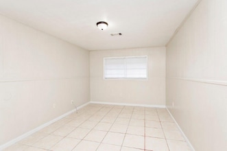 13601 Goodwood Dr in Baton Rouge, LA - Building Photo - Building Photo