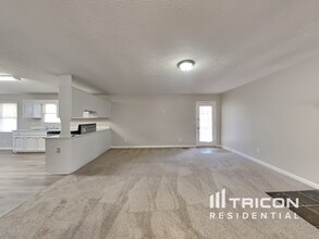 220 Cypress Cir in Carrollton, GA - Building Photo - Building Photo
