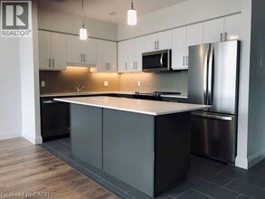 399 Queen St S in Kitchener, ON - Building Photo - Building Photo