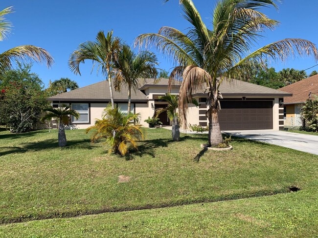 3630 SW Carmody St in Port St. Lucie, FL - Building Photo - Building Photo