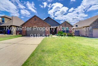1911 W Canton Pl in Broken Arrow, OK - Building Photo - Building Photo