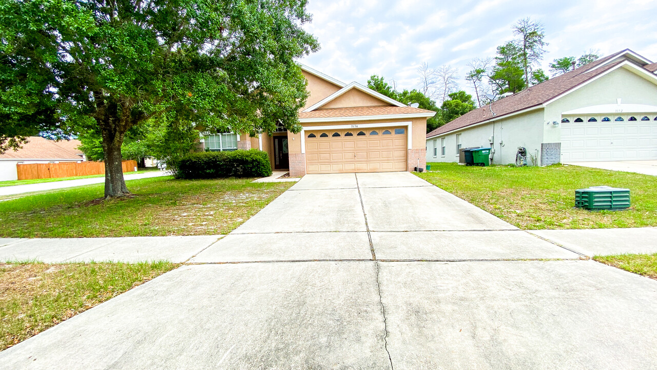 3156 Verbena Dr in Deltona, FL - Building Photo