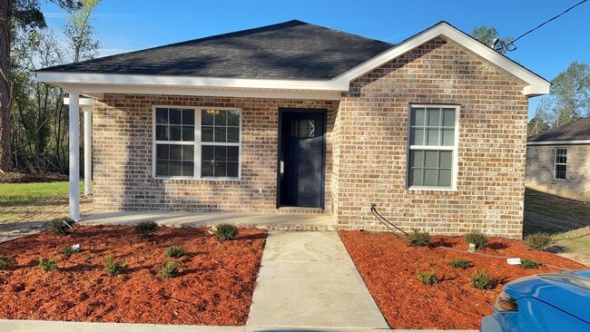 property at 906 Moxley Dr