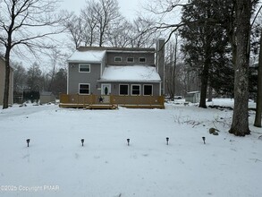 3049 Briarwood Dr in Tobyhanna, PA - Building Photo - Building Photo