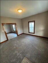 1015 E Broadway St in Joplin, MO - Building Photo - Building Photo