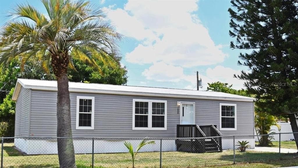 7500 Sabre St in Orlando, FL - Building Photo